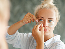 Косметолог рассказала о принципе действия патчей для глаз