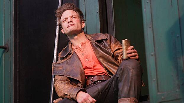 Актер Евгений Ткачук рассказал, как входит в роль