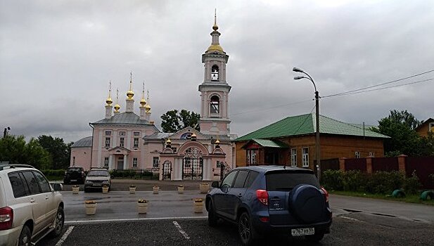 Здесь курят, но не занимаются сексом: как РПЦ лечит наркоманов