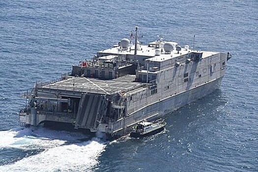 Российские военные следят за судном ВМС США, зашедшим в Черное море