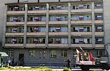 Флаги Новосибирска 9 Мая: 65 тысяч триколоров раздали жителям