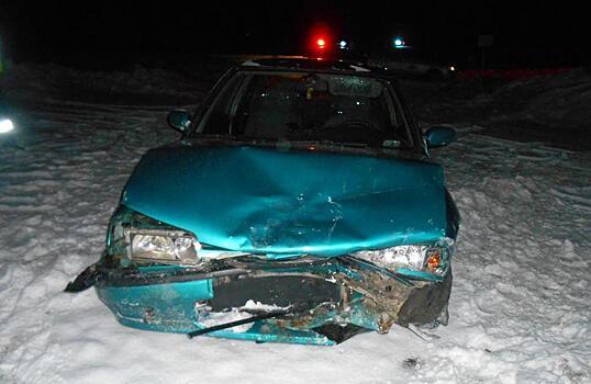 В Кирове водитель «Ниссана» врезался в «Фольксваген»: двое пострадавших