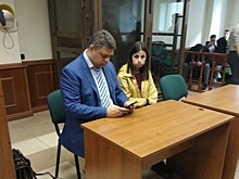 Суд разрешил Ангелине Хачатурян общаться с друзьями без разрешения следователя