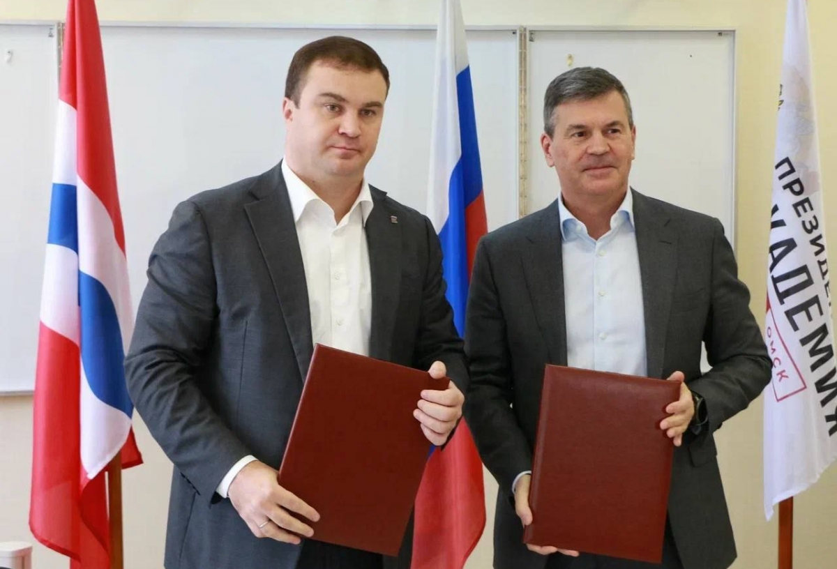 Губернатор Хоценко подписал соглашение о сотрудничестве с Президентской академией