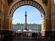 Аниматора в костюме Петра I задержали за мошенничество