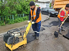 В Ивантеевке Городского округа Пушкинский залатали дорожные ямы во дворе на улице Толмачева