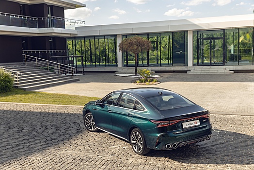 Geely и Chery опередили японцев