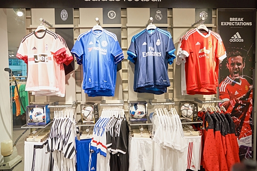 adidas планирует продать рекордное количество футболок к ЧМ
