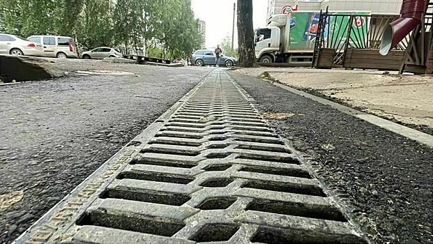 Проблема подтоплений ликвидирована: обустроены водоотводные лотки у музея имени А. С. Грина