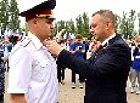 Губернатор Саратовской области вручил сотруднику Управления по конвоированию УФСИН России по Саратовской области медаль «За отвагу»