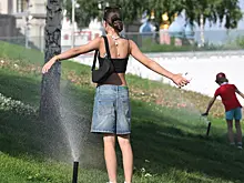 Каждый второй москвич проведет майские праздники дома