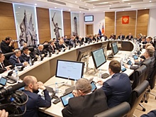 Депутат волгоградского облпарламента потребовал удалить из зала коллегу, которого ранее обругал