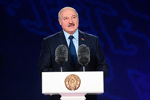 Лукашенко попросил Запад быть поаккуратнее с правами человека