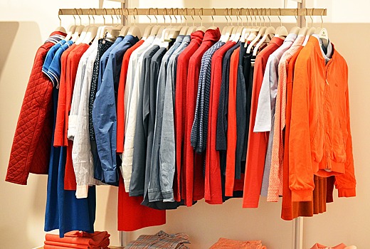 Новосибирские производители одежды попросили власти помочь им открыть магазины в крупных ТЦ