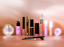 WMJ BOX: кремовые тени, жидкие румяна и еще 9 идеальных бьюти-продуктов для летнего макияжа