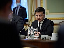Зеленский призвал наложить санкции на организаторов выборов в Крыму и Донбассе