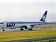 Из-за отказа польской LOT Airlines российская теннисистка провела 18 часов на лавочке в аэропорту
