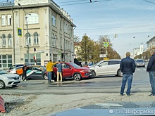 Массовая авария случилась в центре Екатеринбурга на улице Малышева