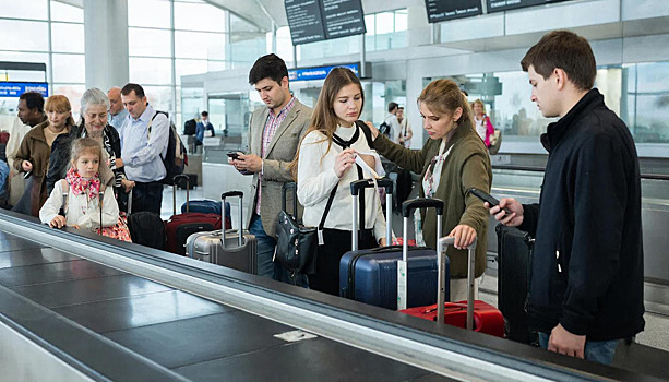 Московские туристы, вернувшиеся из Египта, неделю не могут получить свои чемоданы