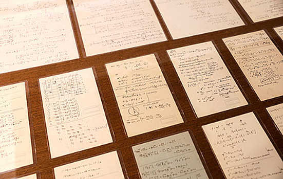 Еврейский университет Иерусалима представил ранее неизвестные рукописи Альберта Эйнштейна