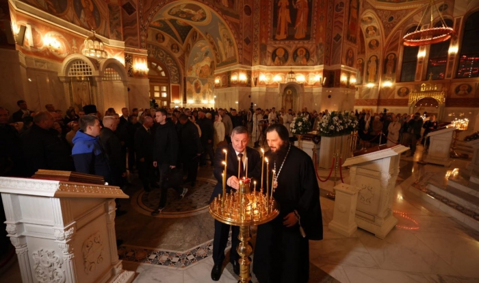 Андрей Бочаров встречает Пасху вместе с православными волгоградцами