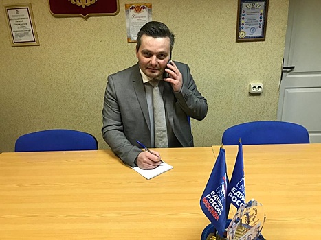 Антон Николаев провел прием граждан по вопросам жилищно-коммунального хозяйства