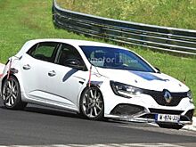 На Нюрбургринге проходят тесты «заряженного» Renault Megane
