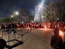 Уличные артисты устроили на Набережной в Саратове фаер-шоу