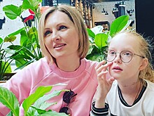 Елена Ксенофонтова с детьми побывала в долине лотосов