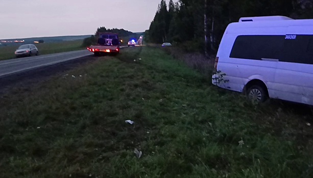 Рейсовый автобус с пассажирами попал в ДТП в Починковском районе