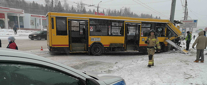 Прокуратура проводит проверку по факту ДТП с автобусом в Ижевске