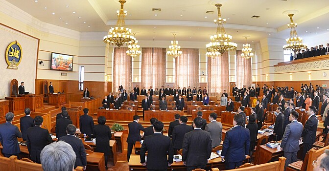 В Монголии распустят парламент