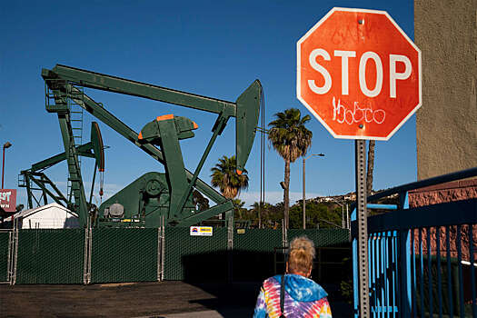 Нефтяные компании США начали закрывать буровые установки и увольнять персонал