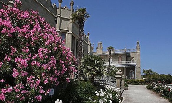 Туризм в Крыму: для посещения открывают третью дачу Сталина в Массандре