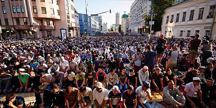 Движение перекроют на ряде улиц Москвы 21 августа из-за праздника Курбан-байрам