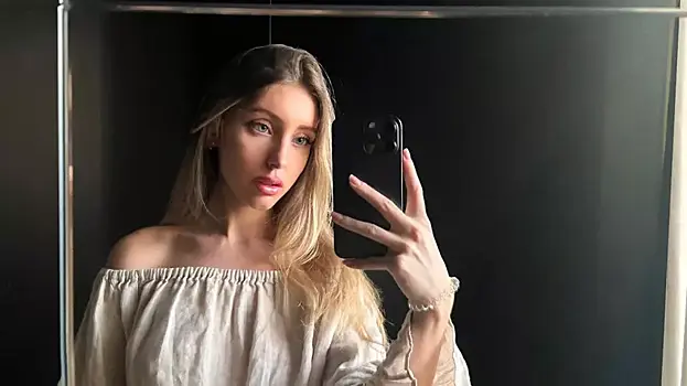 Влюбившая в себя Павла Дурова криптокоуч Вавилова раскрыла секрет стройности