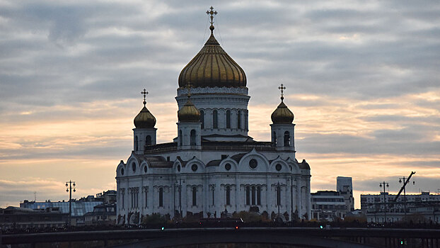 Москвичка попыталась пронести порох и боеприпас в храм Христа Спасителя