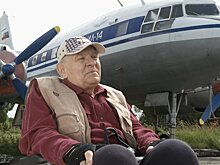 Сан Саныч продает Илюшу. Оба пенсионеры. Летчику – 70, его ИЛ-14 – 60