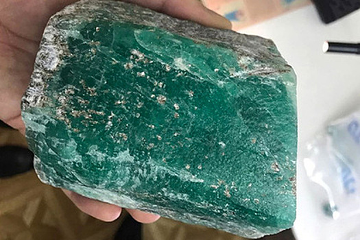 На Урале найден гигантский изумруд