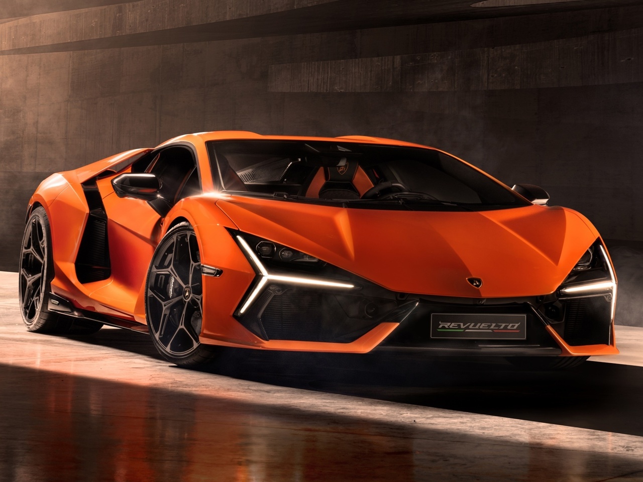 Представлен преемник Lamborghini Aventador: 1015 сил и 2,5 секунды до 100  км/ч - Рамблер/авто