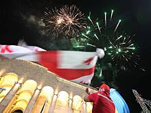 В Грузии депутат ударила коллегу бутылкой из-за закона об иноагентах