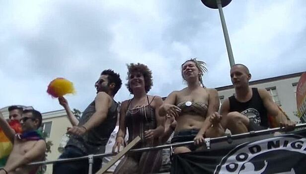 В Новой Зеландии полицейским запретили участвовать в гей-параде
