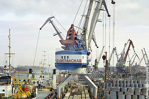 Российскому Каспию поможет только флот