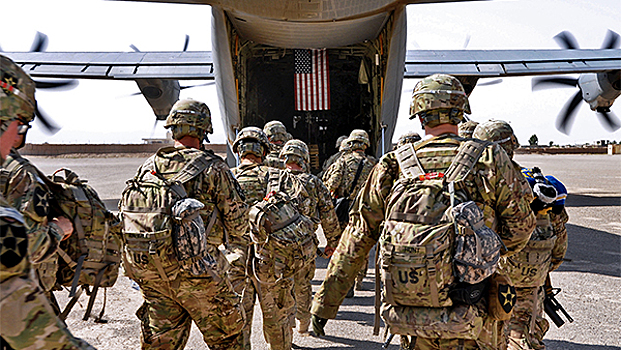 Эксперт объяснил причины молчаливого ухода войск США из Баграма