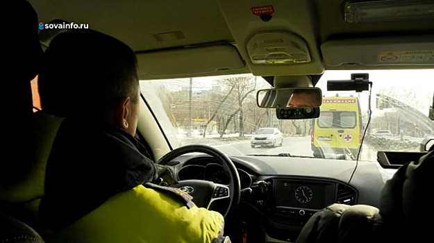 В Самаре проверили, как водители пропускают на дорогах машины скорой помощи