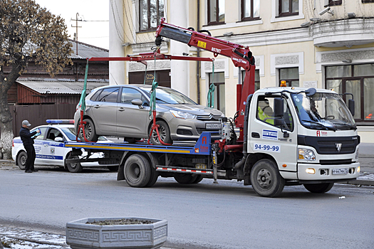 В России изменились правила эвакуации автомобилей