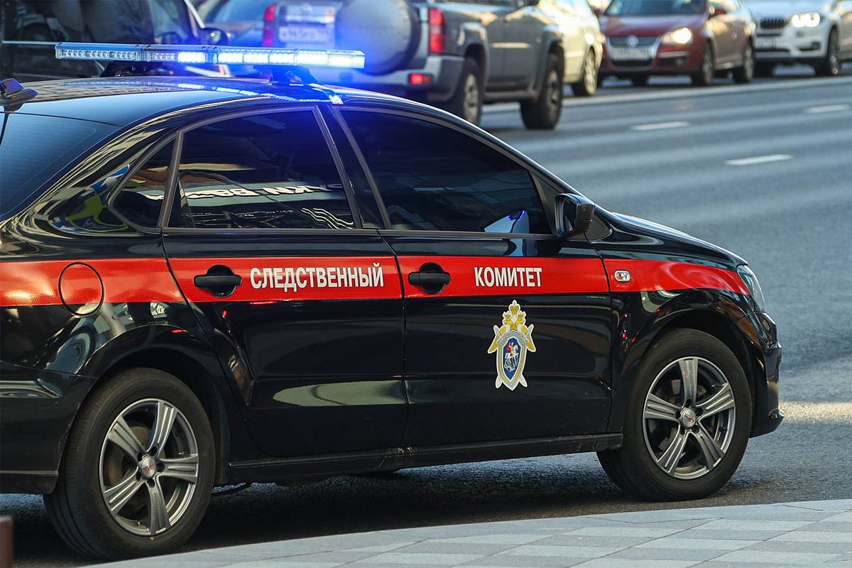 В российском городе мужчина с ножом набросился на случайного прохожего и скрылся