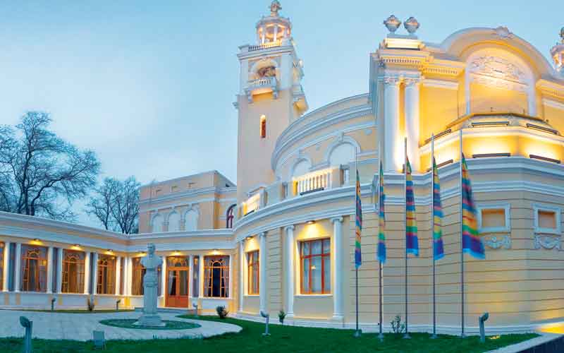 Азербайджанская филармония имени Муслима Магомаева, Баку, Азербайджан