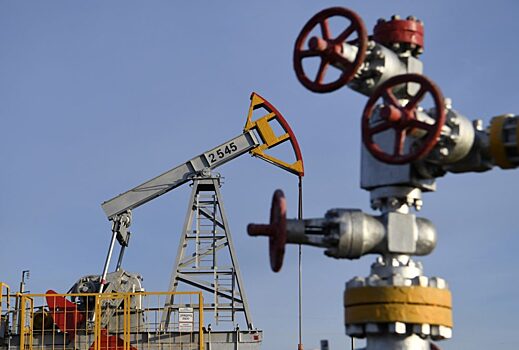 Нефть растет в ожидании отчета ОПЕК