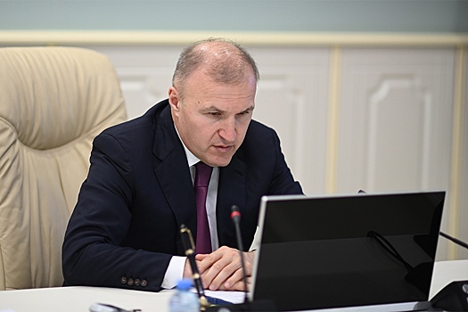 Мурат Кумпилов провел планерное совещание Кабинета министров РА